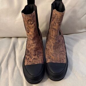 Timberland Women's Leopard Print Chelsea Boots